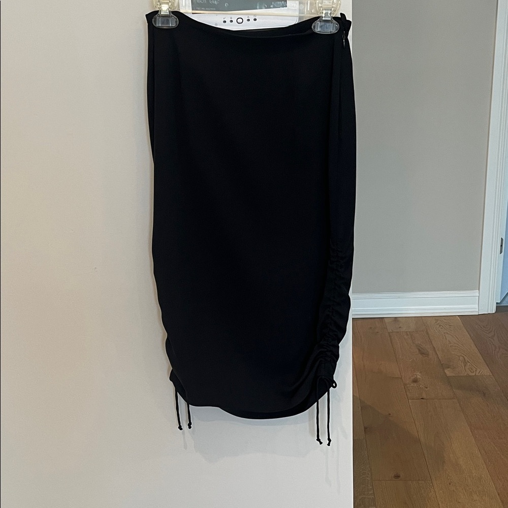 Elegant Black Pencil Skirt